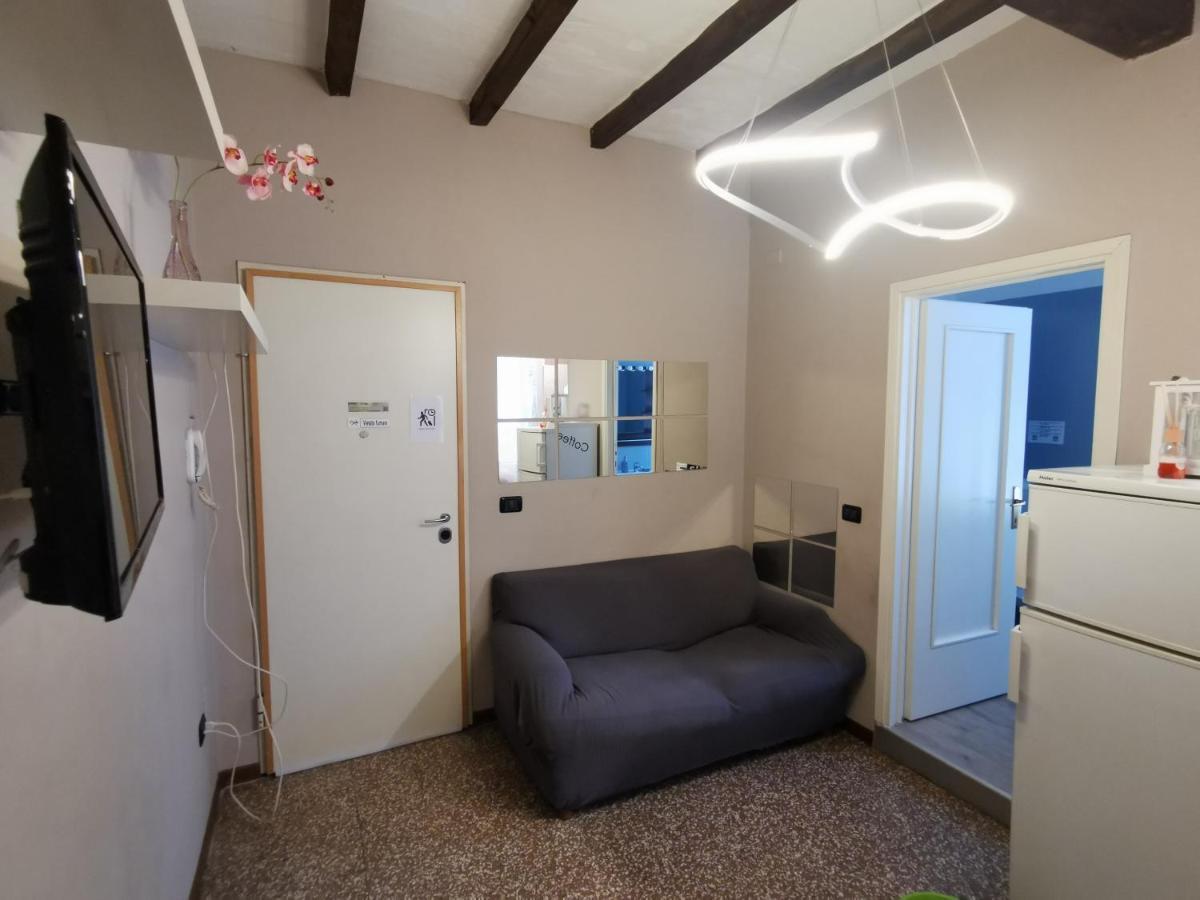 Apartamento La Fermata Parma Exterior foto